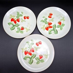 Vintage Japan Strawberry Salad Dessert Plates Set of 3 Gold Rim Cottagecore 7.5"